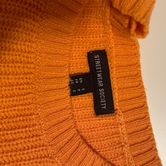 Knitted Cutie - Picture 2 of 2